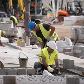 L'atur es torna a enfilar al mes d'agost, i creix en 8.707 persones a Catalunya L'atur es torna a enfilar al mes d'agost, i creix en 8.707 persones a Catalunya