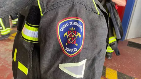 Los bomberos rescatan este lunes a nueve personas atrapadas en sus coches por las inundaciones en Porreres Los bomberos rescatan este lunes a nueve personas atrapadas en sus coches por las inundaciones en Porreres