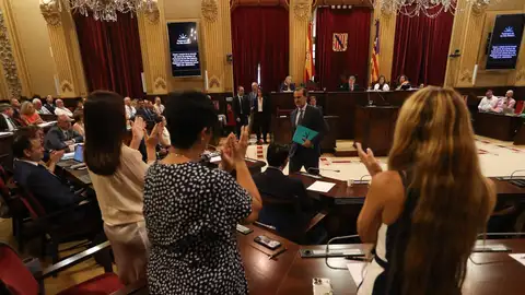 Gabriel Le Senne seguirá siendo presidente del Parlament balear, gracias a la abstención del PP Gabriel Le Senne seguirá siendo presidente del Parlament balear, gracias a la abstención del PP en el pleno de remoción de este martes