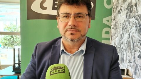El alcalde de Mea&ntilde;o, Carlos Vieitez, en una entrevista en Onda Cero Pontevedra