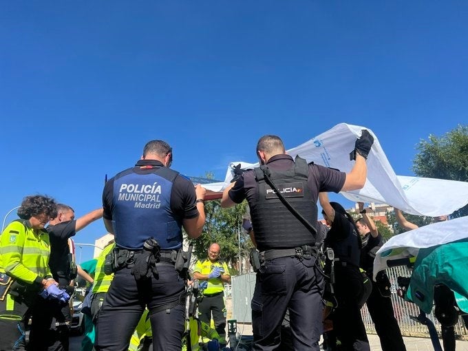 Muere la mujer golpeada por el coche de su pareja en Madrid tras una discusión Muere la mujer golpeada por el coche de su pareja en Madrid tras una discusión
