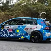 Javier Álvarez y su exclusivo golf GTI TCR Javier Álvarez y su exclusivo golf GTI TCR