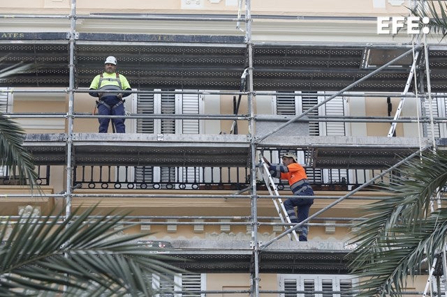 El paro sube en 3.459 personas en agosto en la Comunitat Valenciana El paro sube en 3.459 personas en agosto en la Comunitat Valenciana