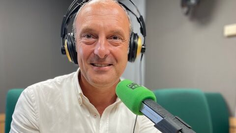 El presidente de ABINI, Hans Lenz, en los estudios de Onda Cero Mallorca