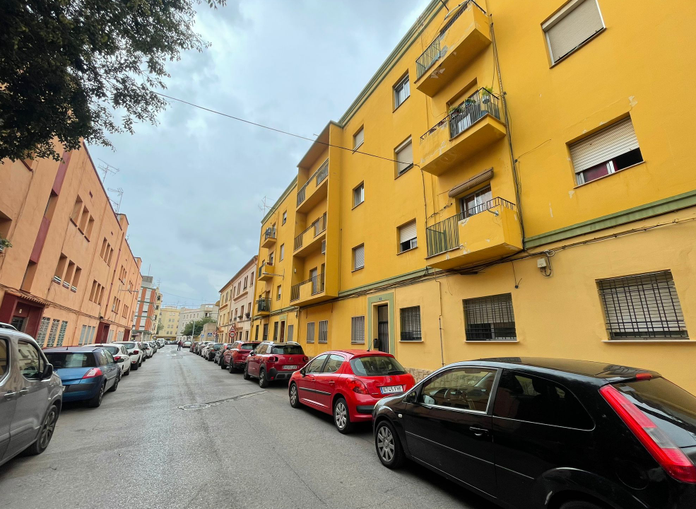 Crimen machista en Castellón: Asesina a su pareja de 46 años y se entrega en una comisaria de Barcelona Crimen machista en Castellón: Asesina a su pareja de 46 años y se entrega en una comisaria de Barcelona