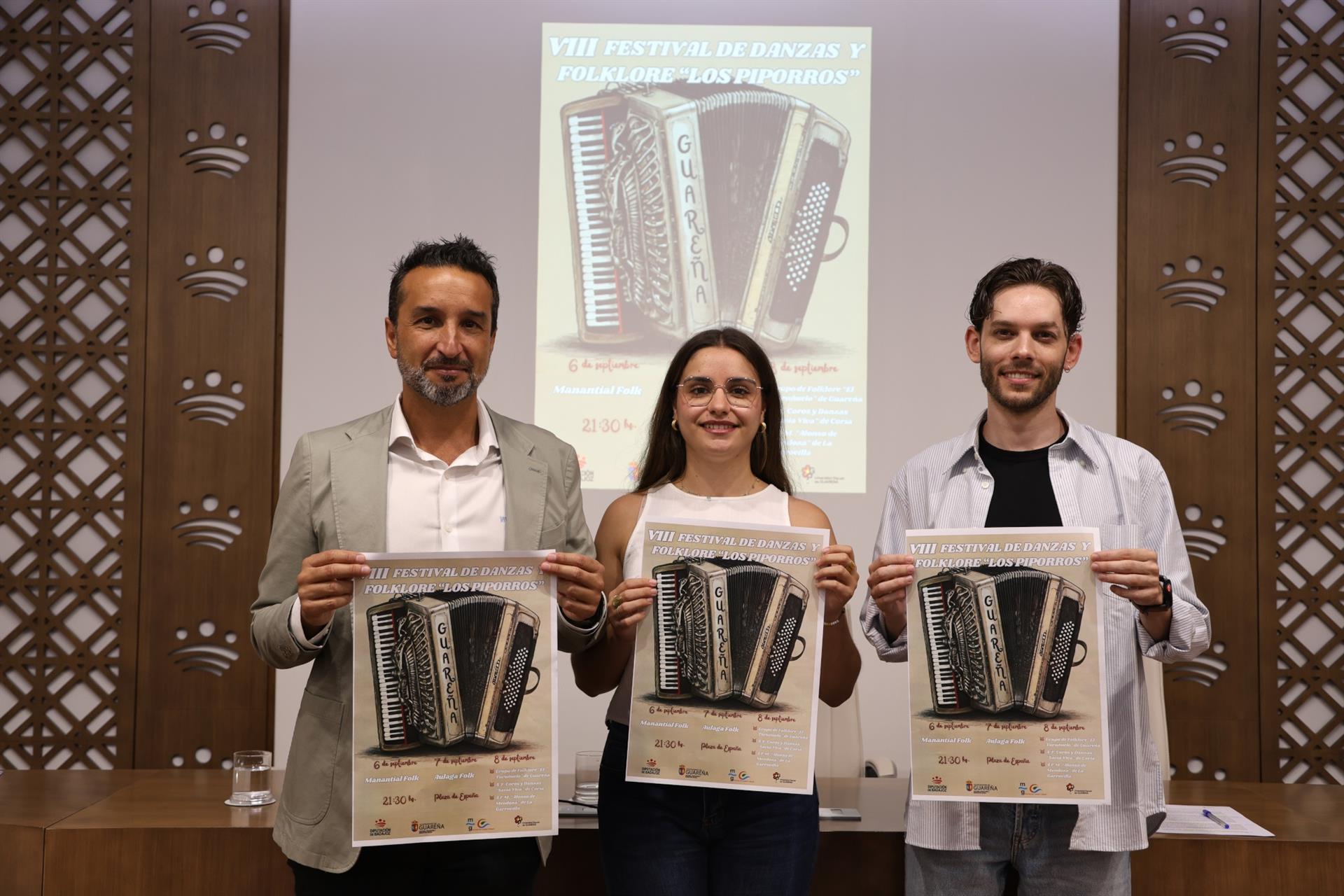 El VIII Festival "Los Piporros" de Guareña llegará del 6 al 8 de septiembre con las actuaciones de Manantial Folk y Aulaga Folk El VIII Festival "Los Piporros" de Guareña llegará del 6 al 8 de septiembre con las actuaciones de Manantial Folk y Aulaga Folk