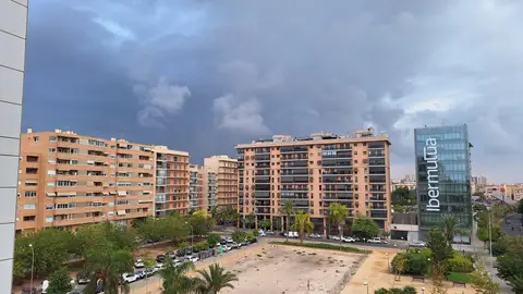 Nubes oscuras sobre Alicante Nubes oscuras sobre Alicante