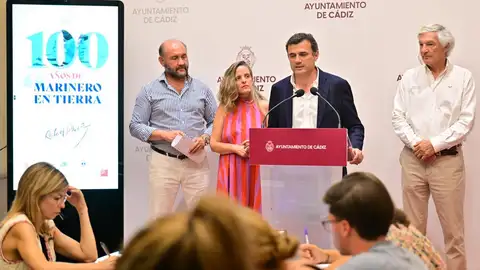 Bruno García en rueda de prensa Bruno García en rueda de prensa