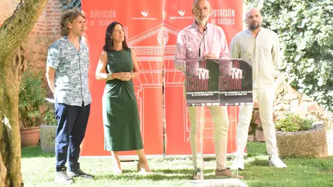 El Festival de Teatro Clásico y Contemporáneo Cla-Cón llegará del 5 al 8 de septiembre a la localidad serragatina de Hoyos El Festival de Teatro Clásico y Contemporáneo Cla-Cón llegará del 5 al 8 de septiembre a la localidad serragatina de Hoyos