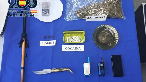 Pillados por poner un cartel Pillados por poner un cartel