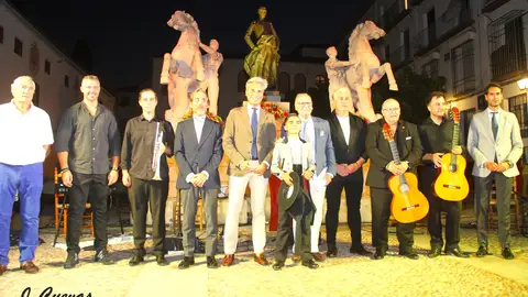 Homenaje a Manolete Homenaje a Manolete