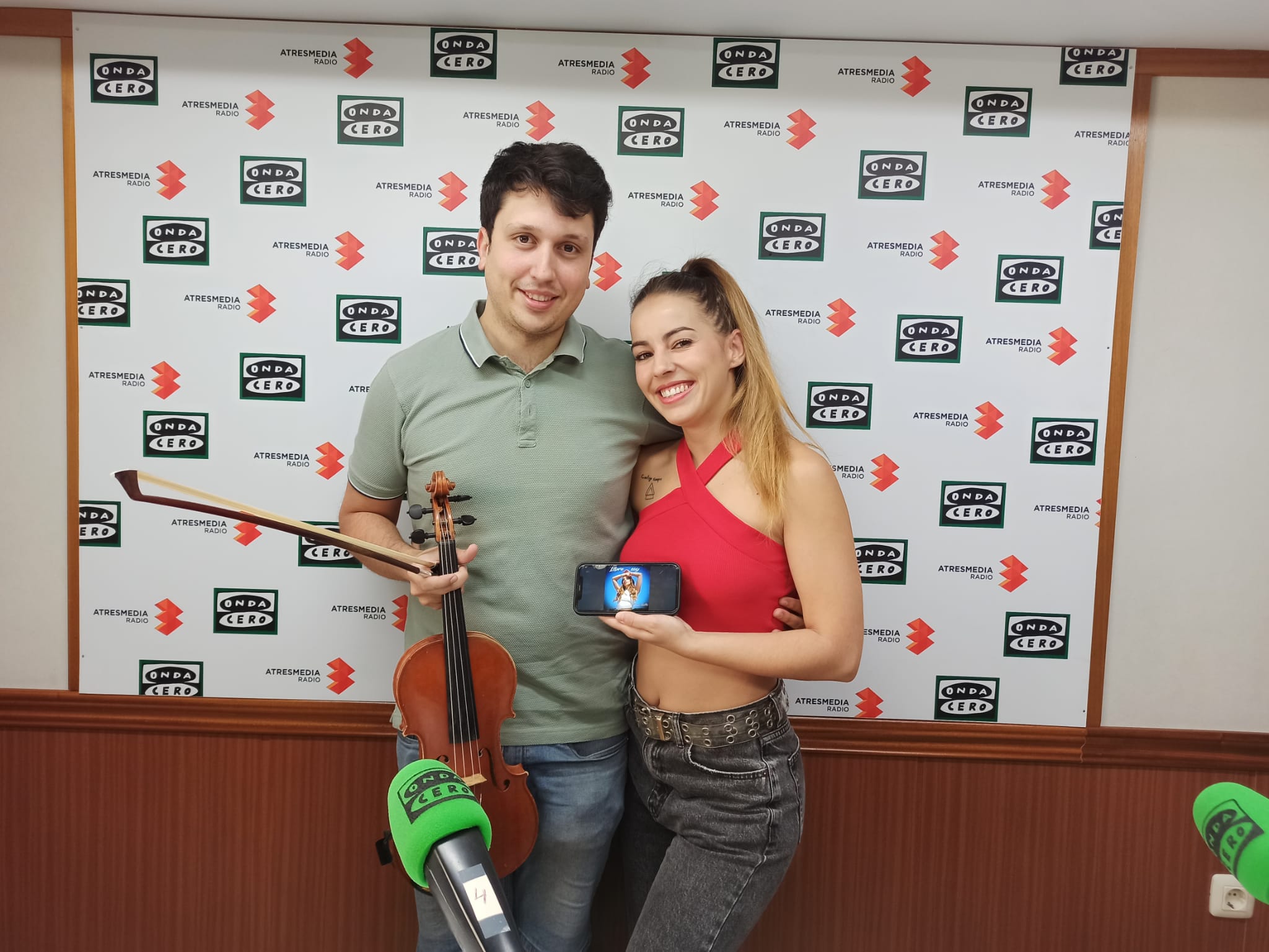 Andres fernandez de mera actuará este sábado a las 21 horas en el patio de comedias Andres fernandez de mera actuará este sábado a las 21 horas en el patio de comedias