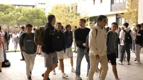 Los universitarios han regresado hoy a las aulas Los universitarios han regresado hoy a las aulas