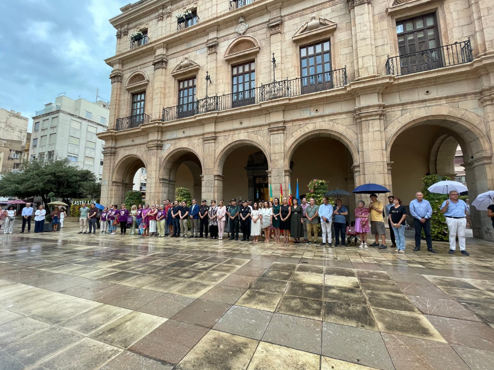 Castellón muestra su repulsa por el asesinato machista de su vecina Lorena Castellón muestra su repulsa por el asesinato machista de su vecina Lorena