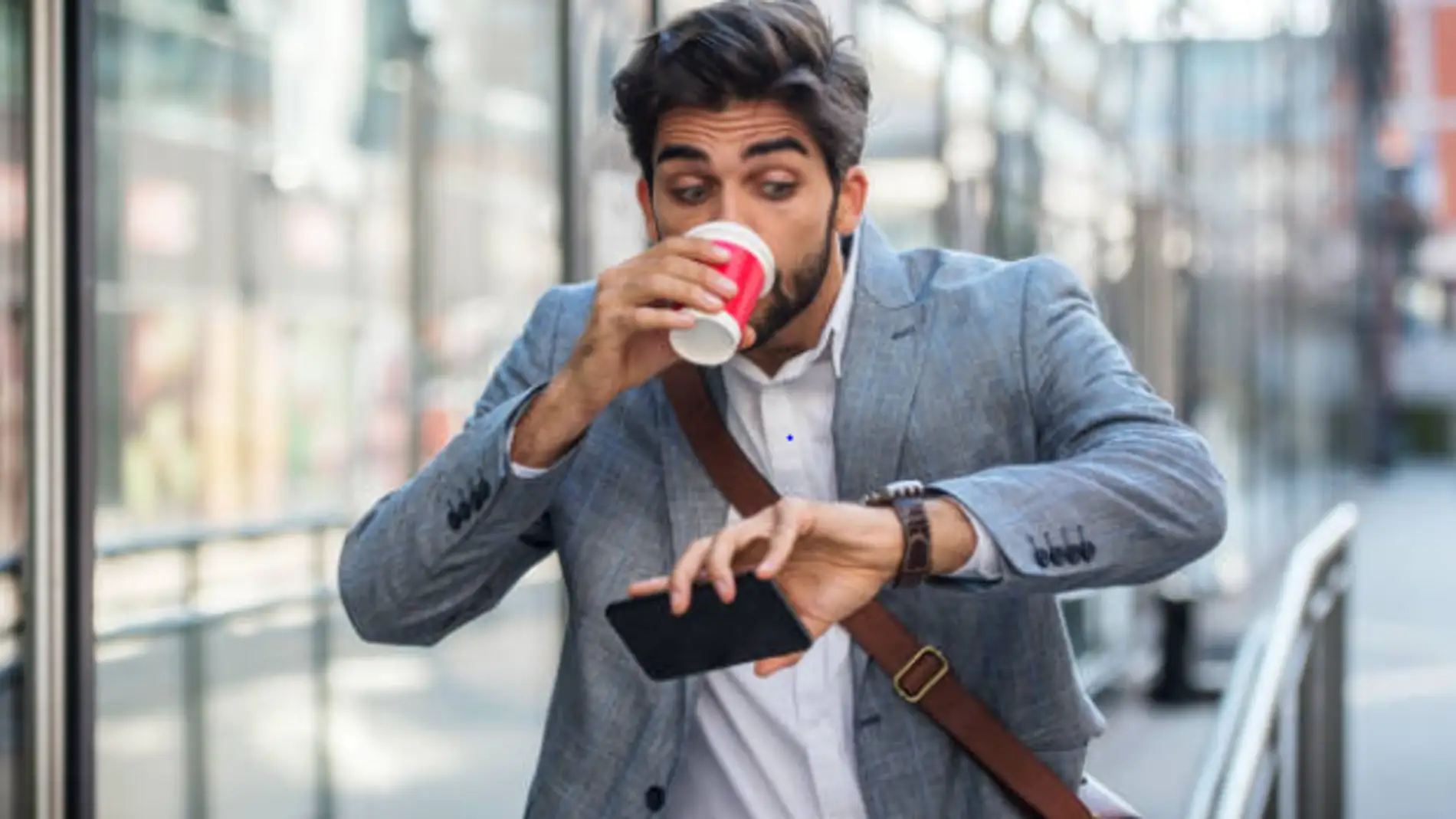 ¿Por qué algunas personas siempre llegan tarde? Las claves para entenderlo, según los expertos ¿Por qué algunas personas siempre llegan tarde? Las claves para entenderlo, según los expertos