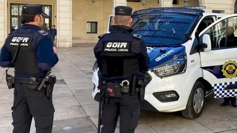 Una patrulla de los Grupos Operativos de Intervención Rápida Una patrulla de los Grupos Operativos de Intervención Rápida