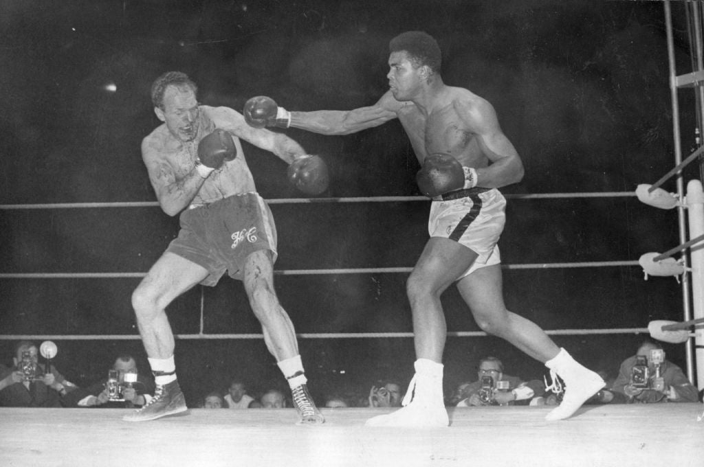 Lo cóntó la radio: La victoria de Muhammad Ali, el fichaje de Encarna Sánchez en la COPE y el doctor Severo Ochoa Lo cóntó la radio: La victoria de Muhammad Ali, el fichaje de Encarna Sánchez en la COPE y el doctor Severo Ochoa