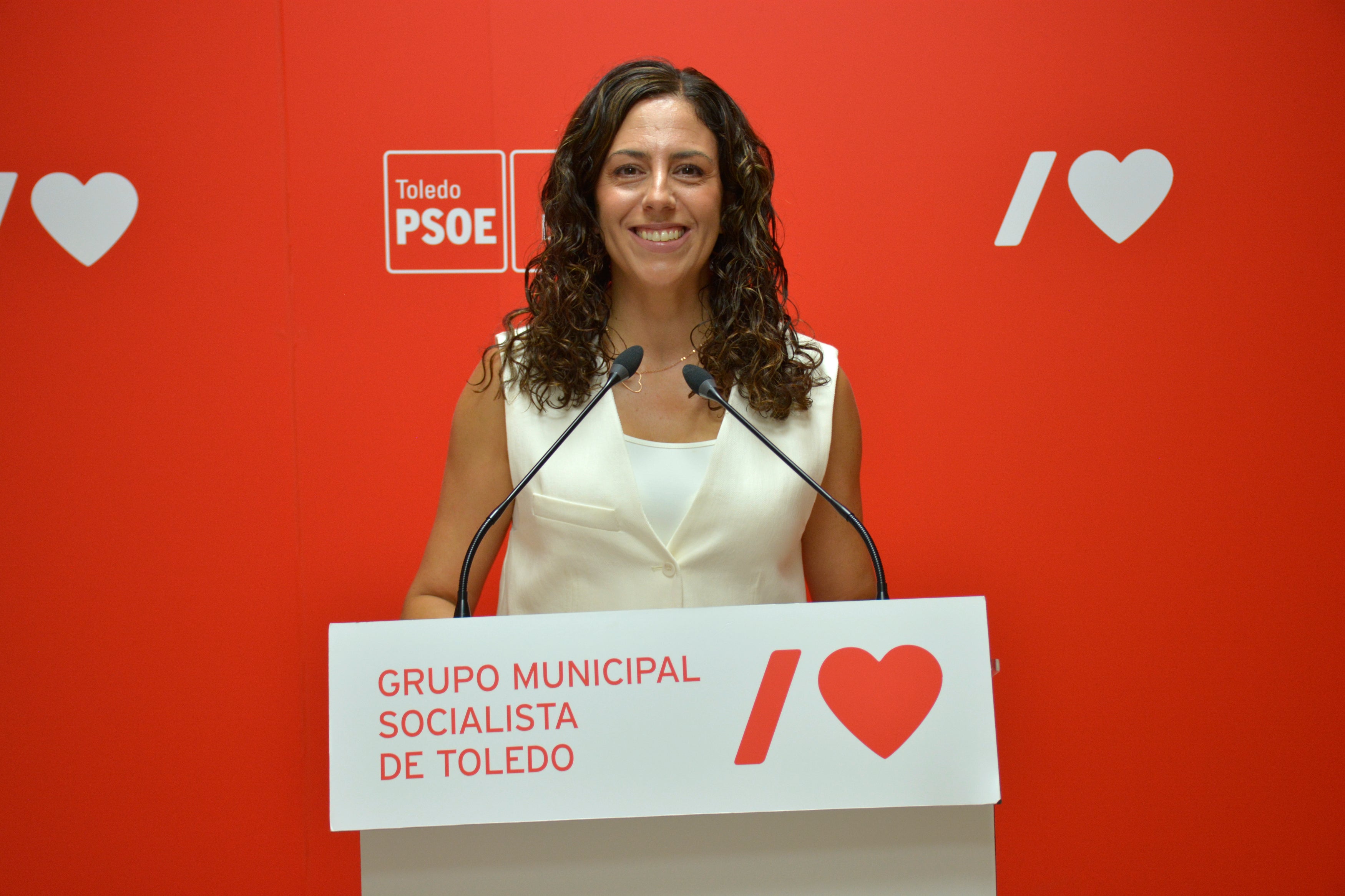 El PSOE exige a Velázquez que convoque el Debate del Estado del Municipio El PSOE exige a Velázquez que convoque el Debate del Estado del Municipio