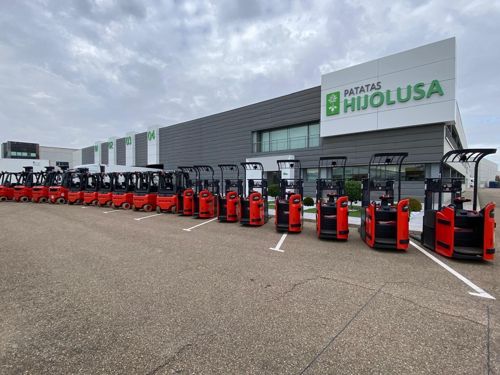 Hijolusa sigue fortaleciendo su industria con el nuevo sistema Connect:desk Hijolusa sigue fortaleciendo su industria con el nuevo sistema Connect:desk