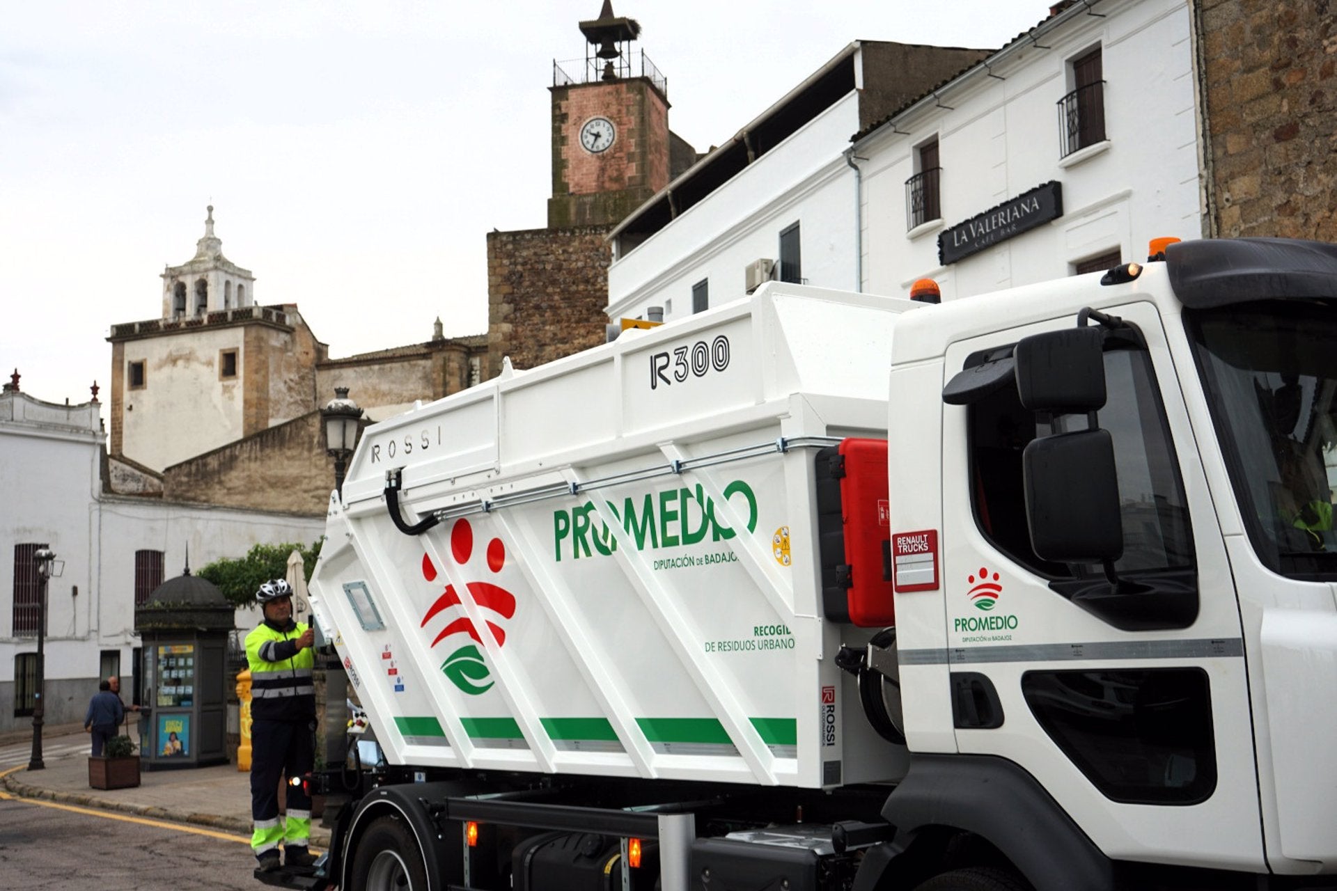 Berlanga y Fuentes de León se incorporan al servicio de recogida de los residuos urbanos de Promedio en la provincia de Badajoz Berlanga y Fuentes de León se incorporan al servicio de recogida de los residuos urbanos de Promedio en la provincia de Badajoz