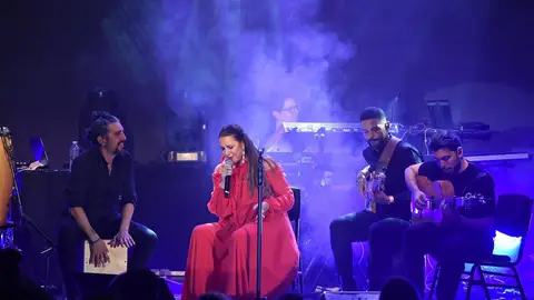 niña pastori niña pastori