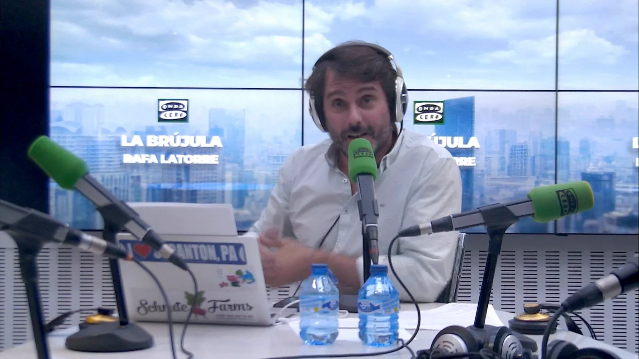 El monólogo de las ocho: "El PSOE ha asumido como propia una de las mayores insidias del independentismo, el España nos roba"