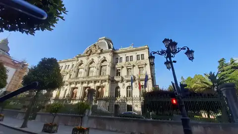 La izquierda y Vox rechazan la comisión de estudio sobre financiación autonómica que proponía el PP La izquierda y Vox rechazan la comisión de estudio sobre financiación autonómica que proponía el PP