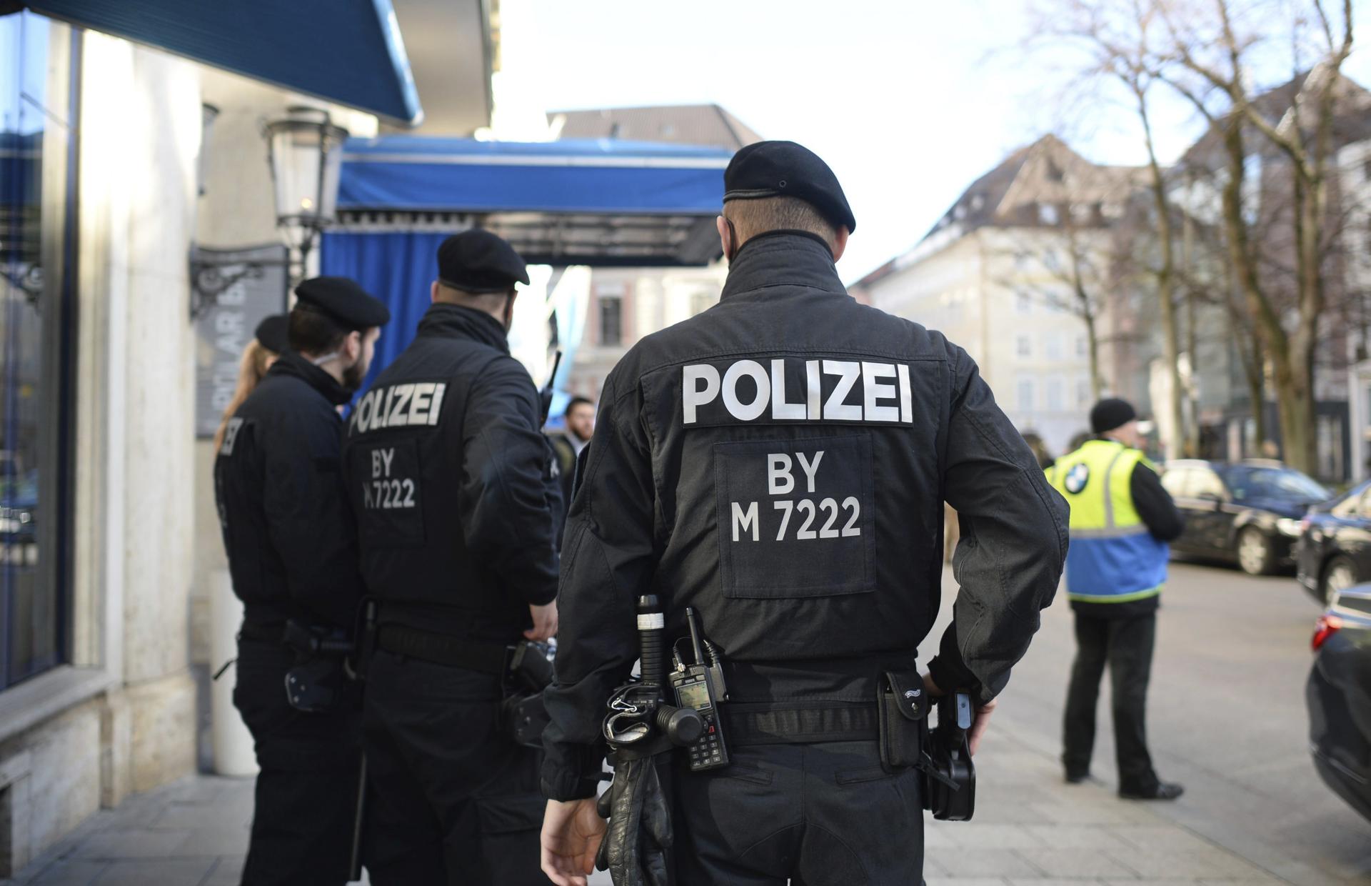 Al menos 28 personas heridas por el atropello de un grupo de personas en Múnich Al menos 28 personas heridas por el atropello de un grupo de personas en Múnich