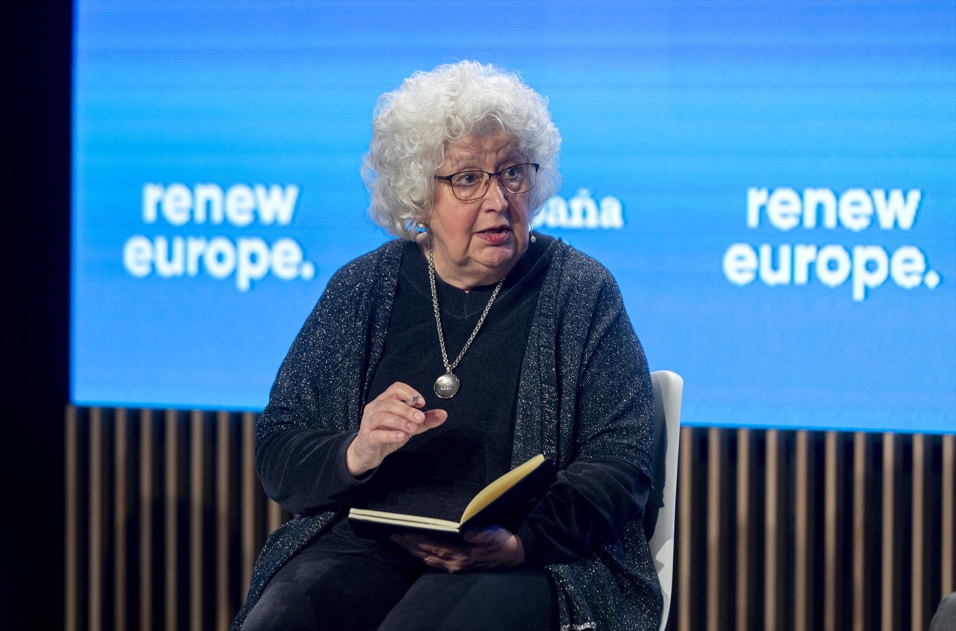 Teresa Freixes: "La Transición ha sido atacada desde múltiples lugares" Teresa Freixes: "La Transición ha sido atacada desde múltiples lugares"