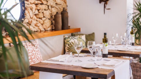 Restaurante del Agroturismo Can Lluc, que se encuentra a menos de tres kil&oacute;metros de San Rafel, en el coraz&oacute;n de la isla de Ibiza