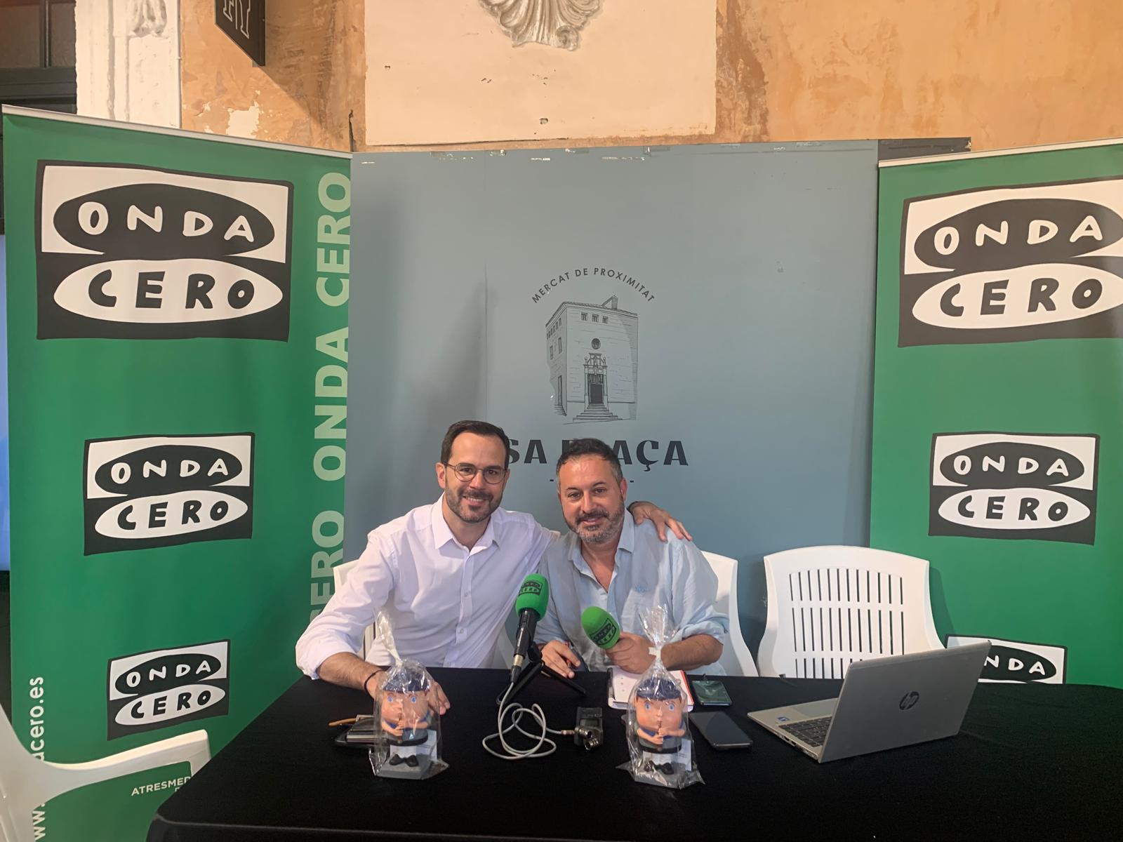 El alcalde de Maó Héctor Pons afronta sus primeras fiestas como padre "emocionado" El alcalde de Maó Héctor Pons afronta sus primeras fiestas como padre "emocionado"