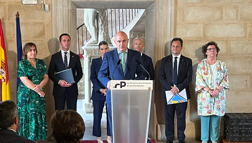 Vicent Marí durante su intervención ante los medios de comunicación Vicent Marí durante su intervención ante los medios de comunicación