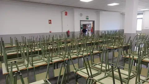 Aula preparada para el inicio de las clases en un colegio de Elche. Aula preparada para el inicio de las clases en un colegio de Elche.