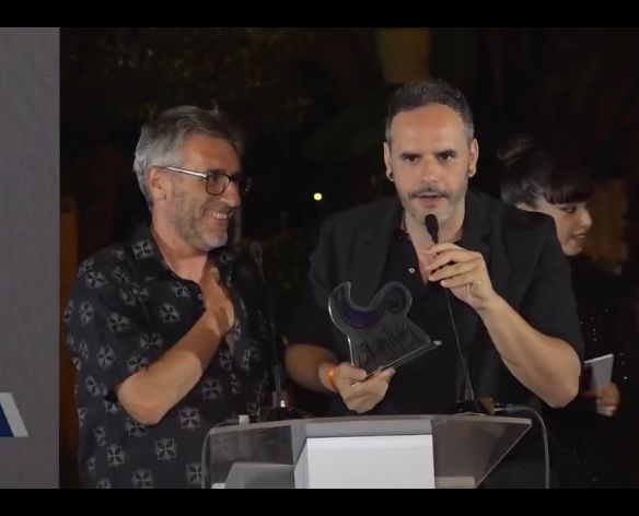 "Tumbas vecinas", el éxito de la productora Inania "Tumbas vecinas", el éxito de la productora Inania