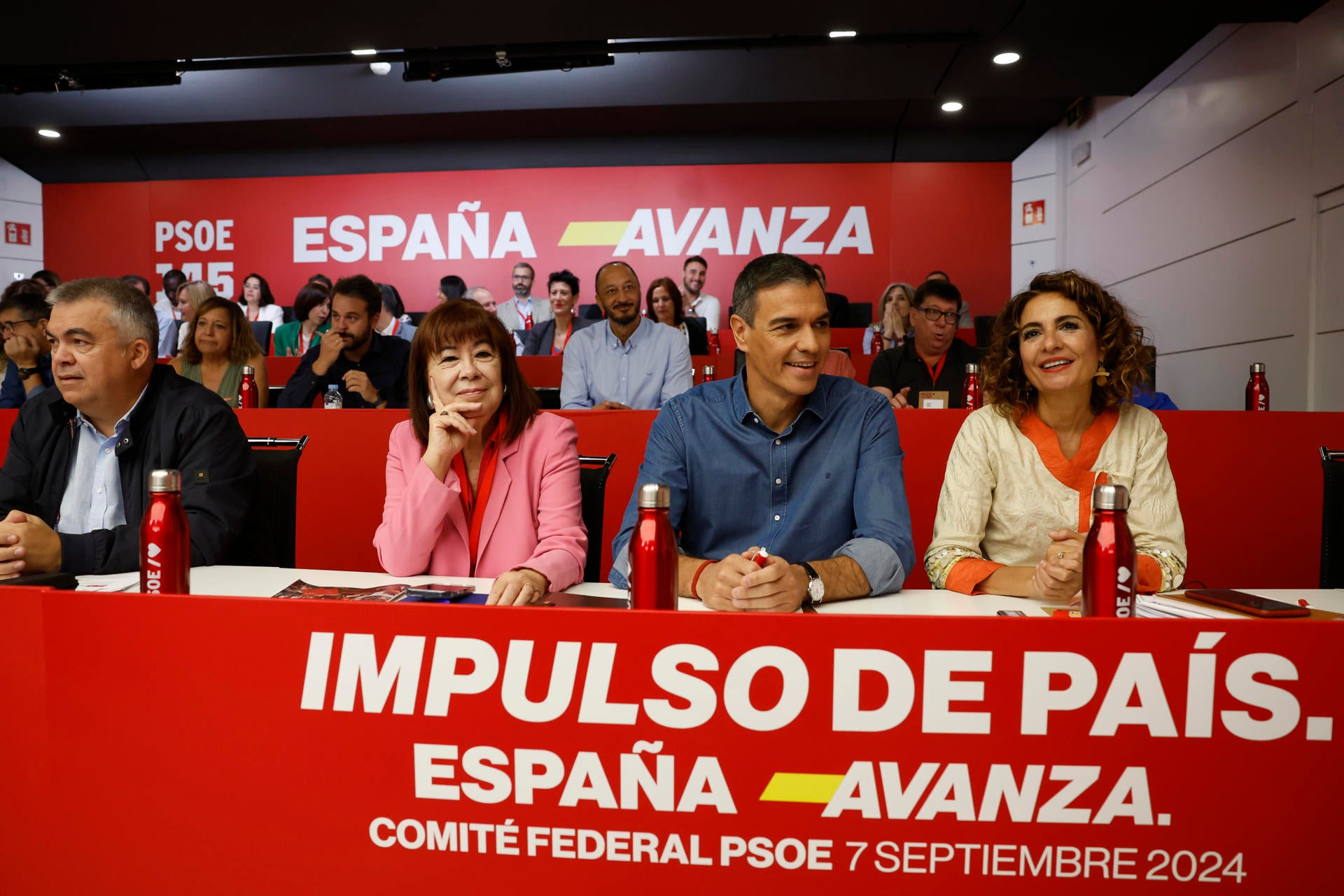 Sánchez anuncia que presentará su reelección a la Secretaría General del PSOE Sánchez anuncia que presentará su reelección a la Secretaría General del PSOE