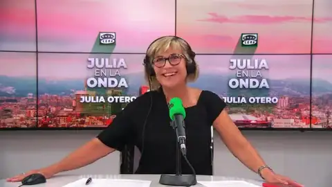 El estreno de Julia Otero en el fin de semana de Onda Cero: "Somos exploradores y una vez más estamos empezando algo" El estreno de Julia Otero en el fin de semana de Onda Cero: "Somos exploradores y una vez más estamos empezando algo"