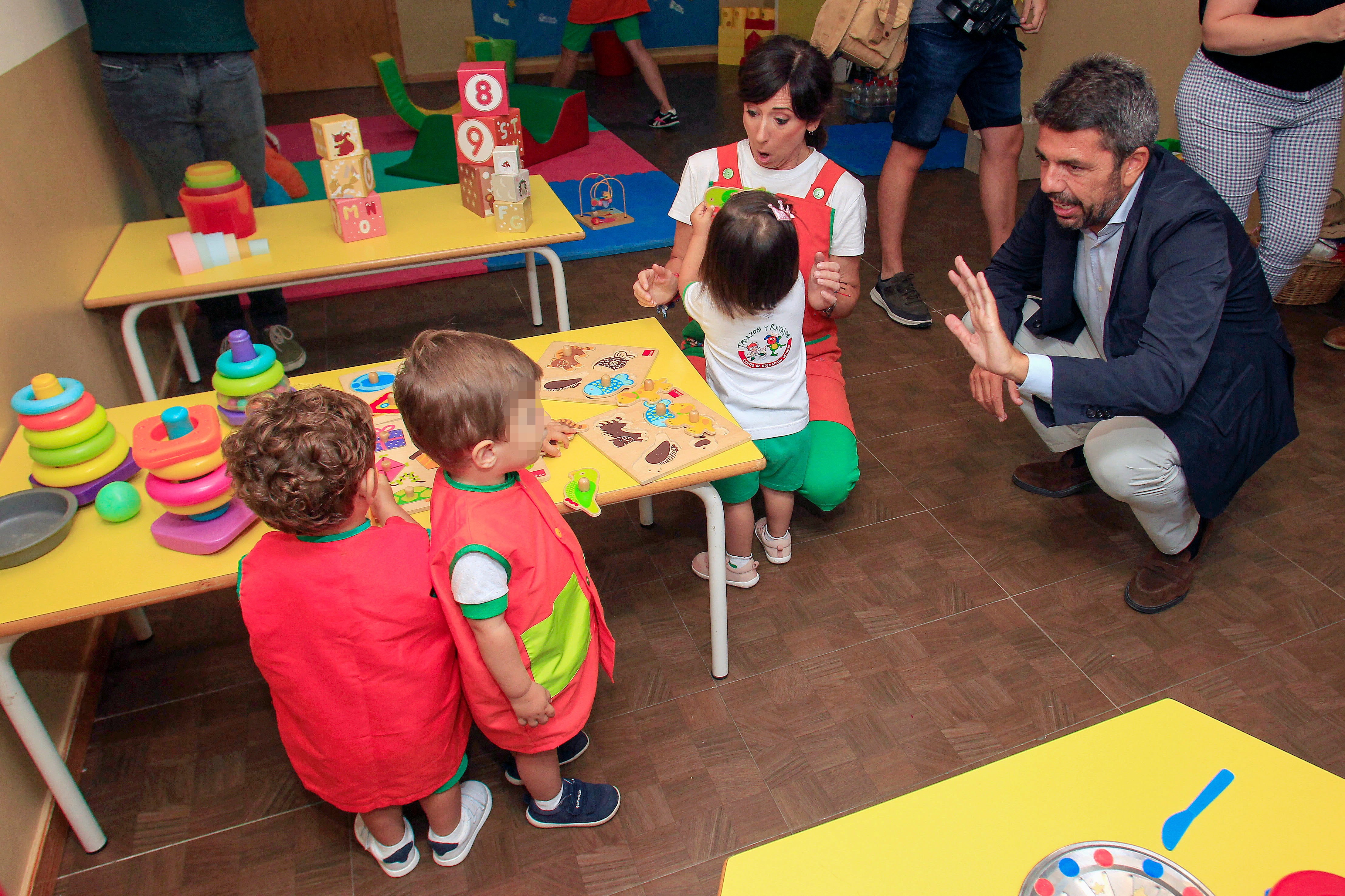 Mazón destaca del "curso del cambio" la gratuidad en los 0-3 años con "libertad de elección" Mazón destaca del "curso del cambio" la gratuidad en los 0-3 años con "libertad de elección"