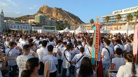 !.500 músicos en la plaza del puerto de Alicante este domingo !.500 músicos en la plaza del puerto de Alicante este domingo