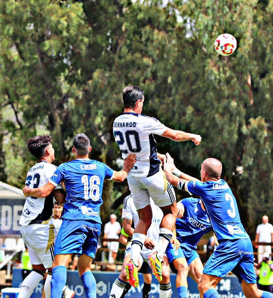 El Marbella FC pierde en casa ante uno de los aspirantes al play off El Marbella FC pierde en casa ante uno de los aspirantes al play off