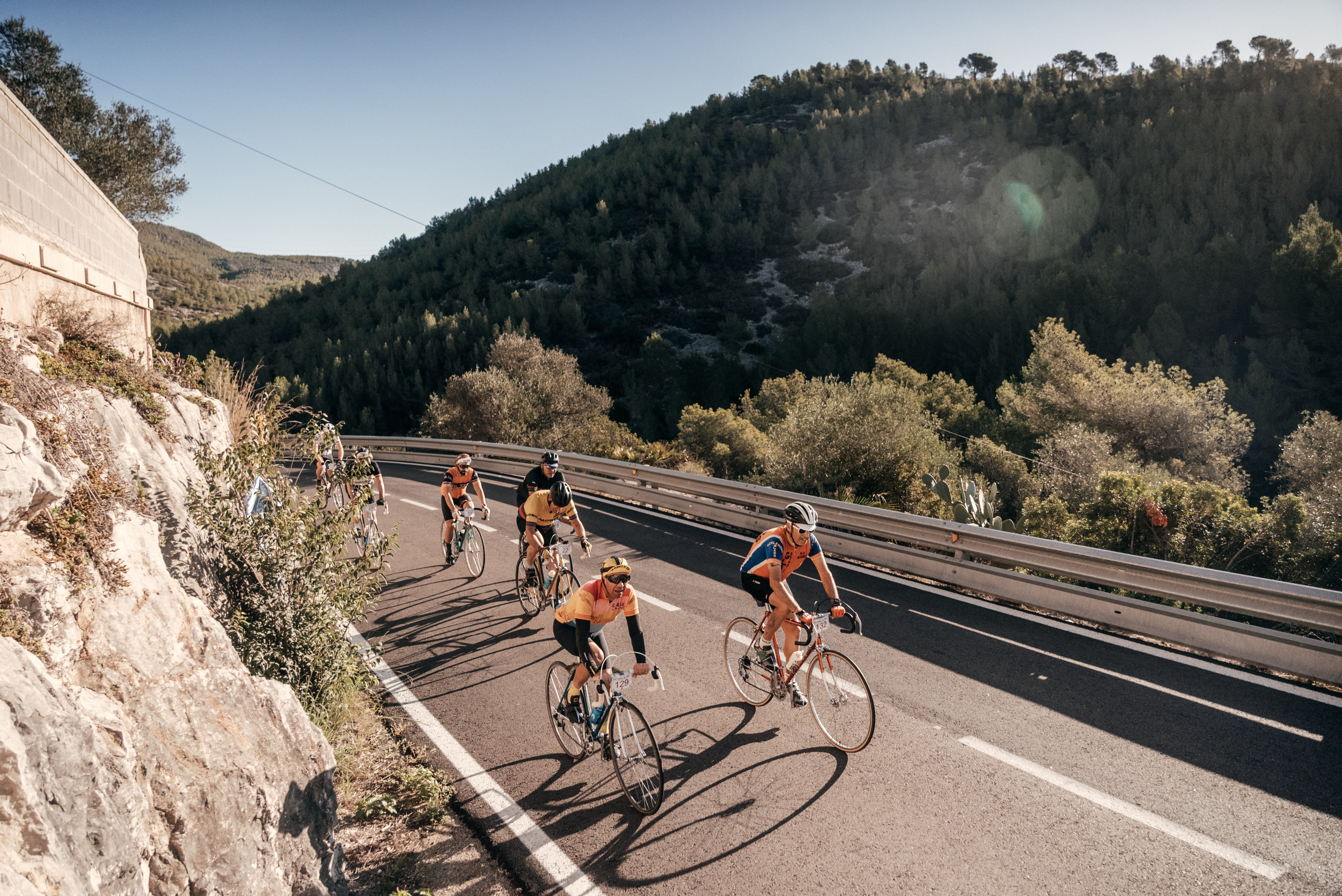 La Pedals de Foix, 61 quilòmetres per redescobrir el territori en bicicleta clàssica amb sortida i arribada a l'Espai Far La Pedals de Foix, 61 quilòmetres per redescobrir el territori en bicicleta clàssica amb sortida i arribada a l'Espai Far