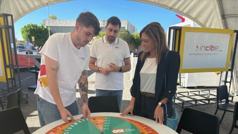 El Roadshow del Instituto Nacional de Ciberseguridad ha abierto sus puertas en Almassora