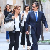 Salvador Illa i Sílvia Paneque, entrant a la reunió del Consell Executiu
