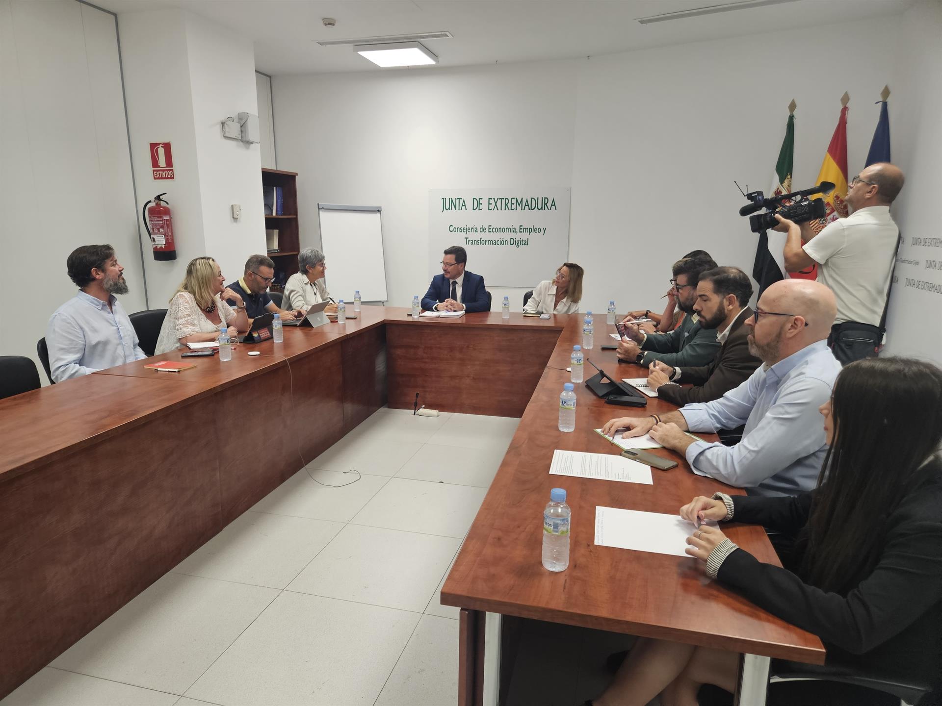 Echa a andar la Comisión Sectorial de Economía, Empleo, Ciencia y Tecnología entre Junta, sindicatos y patronal Echa a andar la Comisión Sectorial de Economía, Empleo, Ciencia y Tecnología entre Junta, sindicatos y patronal