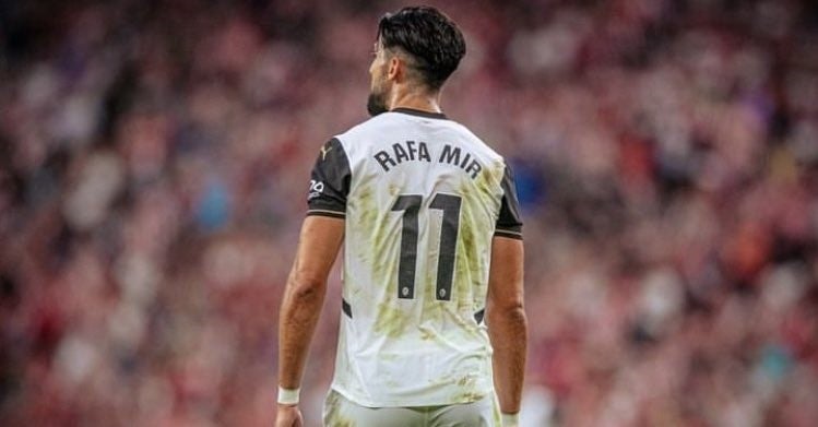 El Valencia CF escuchó propuestas por Rafa Mir hasta última hora de la noche El Valencia CF escuchó propuestas por Rafa Mir hasta última hora de la noche