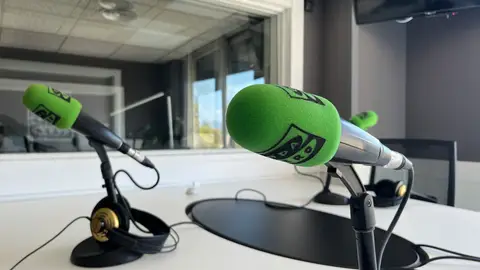 estudio Onda Cero Marbella estudio Onda Cero Marbella