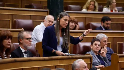La portavoz de JxCat Míriam Nogueras interviene en la sesión de control al gobierno La portavoz de JxCat Míriam Nogueras interviene en la sesión de control al gobierno