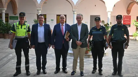 La seguridad de la Feria Internacional Ganadera de Zafra se reforzará con más de 700 servicios especiales La seguridad de la Feria Internacional Ganadera de Zafra se reforzará con más de 700 servicios especiales