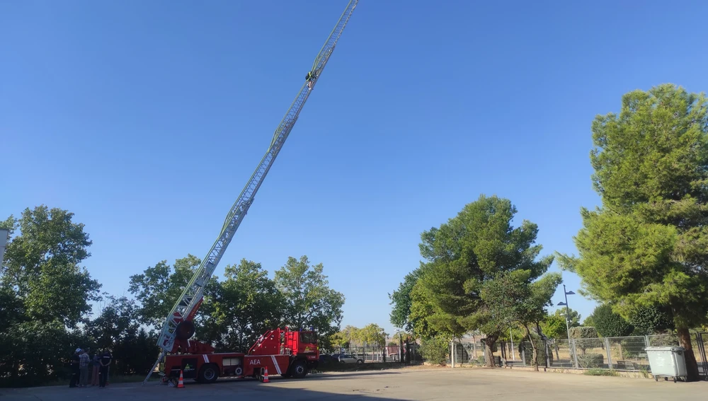 Prueba de control de vértigo en el Parque de Bomberos de Valdepeñas Prueba de control de vértigo en el Parque de Bomberos de Valdepeñas