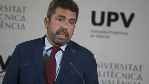 El 'president' de la Generalitat y líder del PPCV, Carlos Mazón, atiende a los medios en la UPV - El 'president' de la Generalitat y líder del PPCV, Carlos Mazón, atiende a los medios en la UPV -