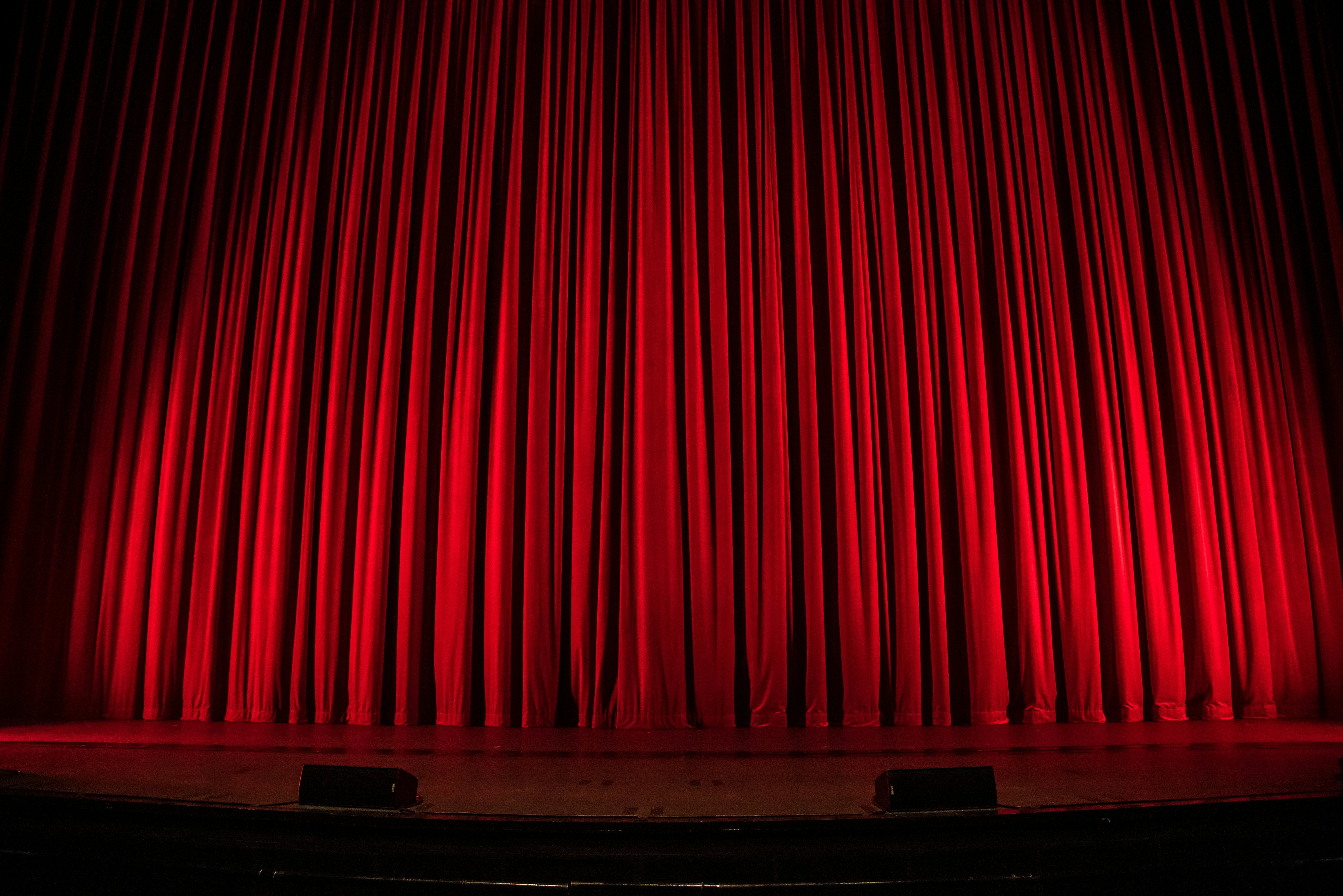 La Sala Trono torna a les arrels La Sala Trono torna a les arrels